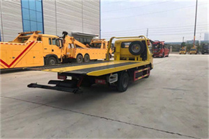 兴安非事故拖车