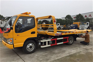 兴安哪里有拖车服务